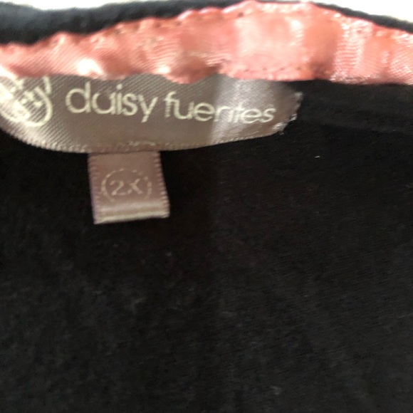 Just a t shirt - Picture 3 of 4